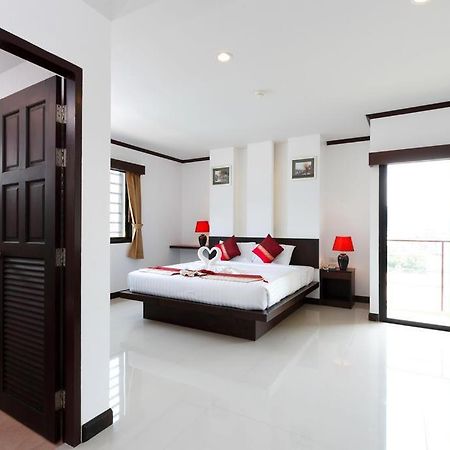 Sri Boutique Hotel Patong Luaran gambar