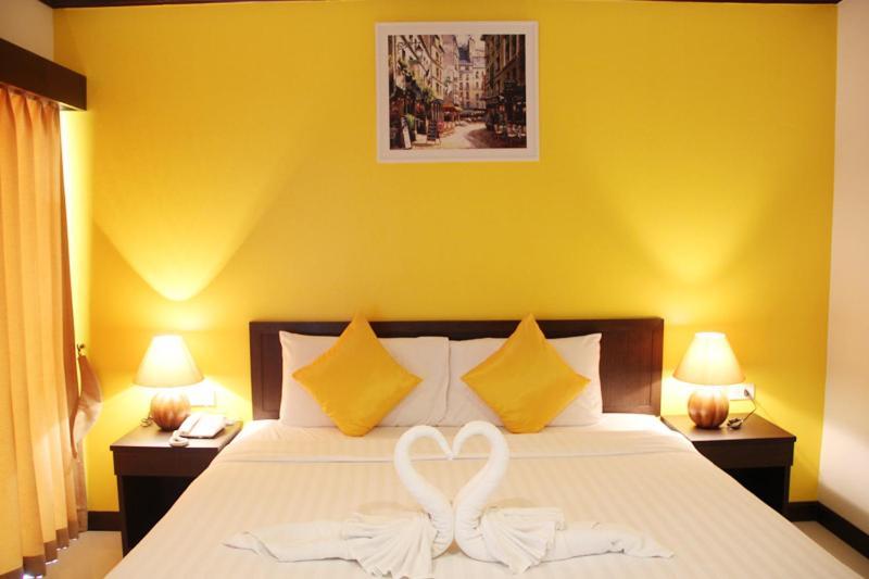 Sri Boutique Hotel Patong Luaran gambar