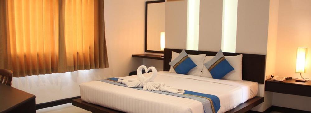 Sri Boutique Hotel Patong Luaran gambar