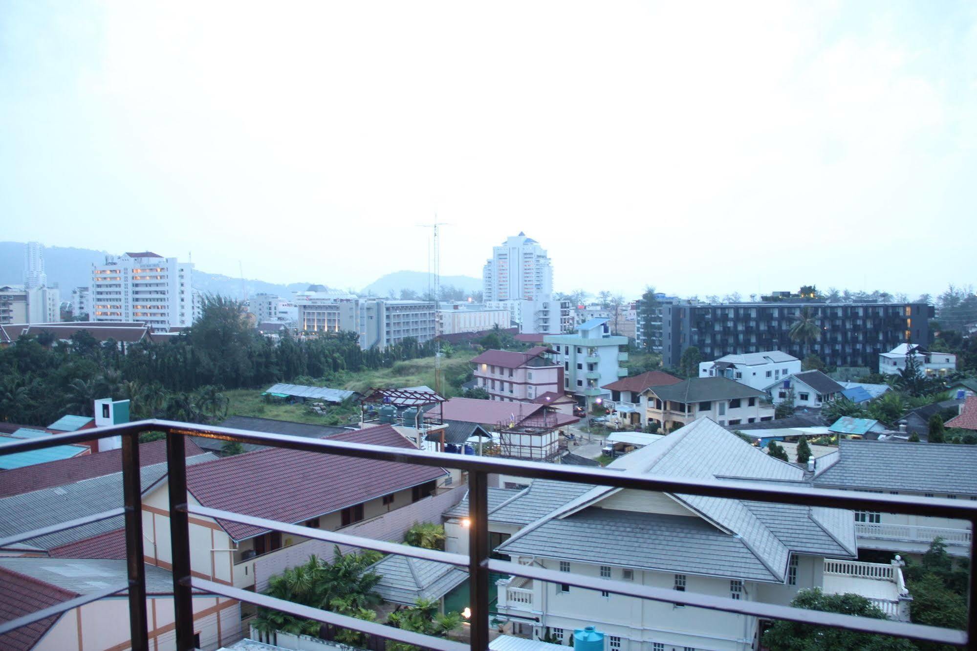 Sri Boutique Hotel Patong Luaran gambar